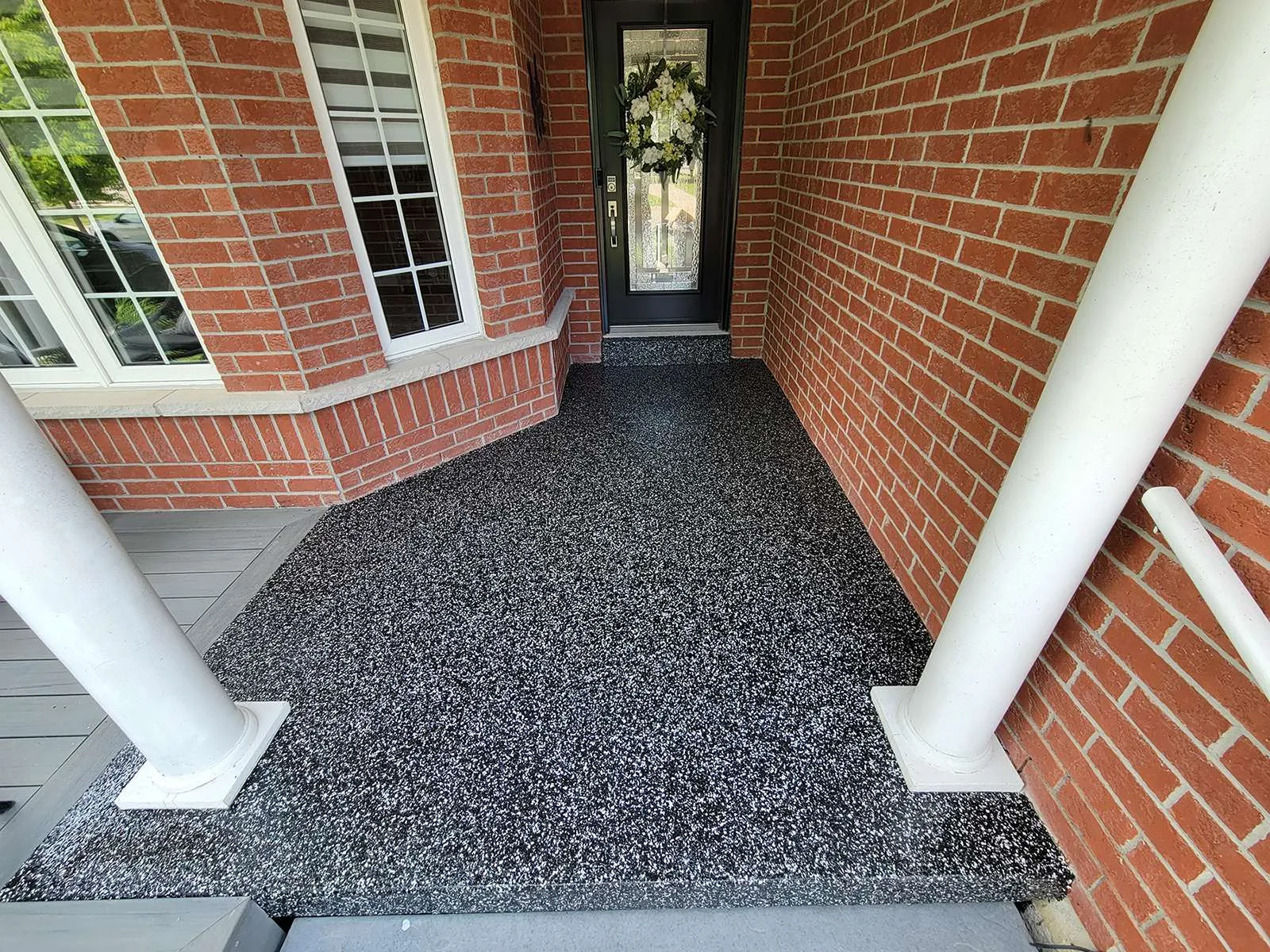 How Concrete Coatings & Sealers Extend Driveway Lifespan?