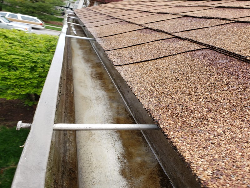 Residential and Commercial gutter cleaning columbus Solutions