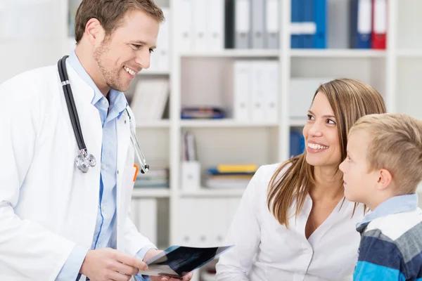Find a Reliable Family Doctor in Mesa for Complete Primary Care Needs
