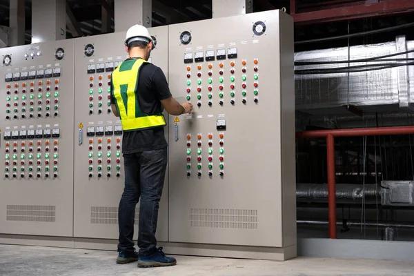 Smart Ways to Manage Commercial Refrigeration Costs